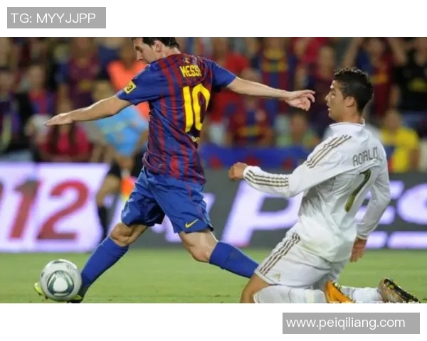 足球明星滑跪精彩瞬间高清集锦展现球场魅力与激情